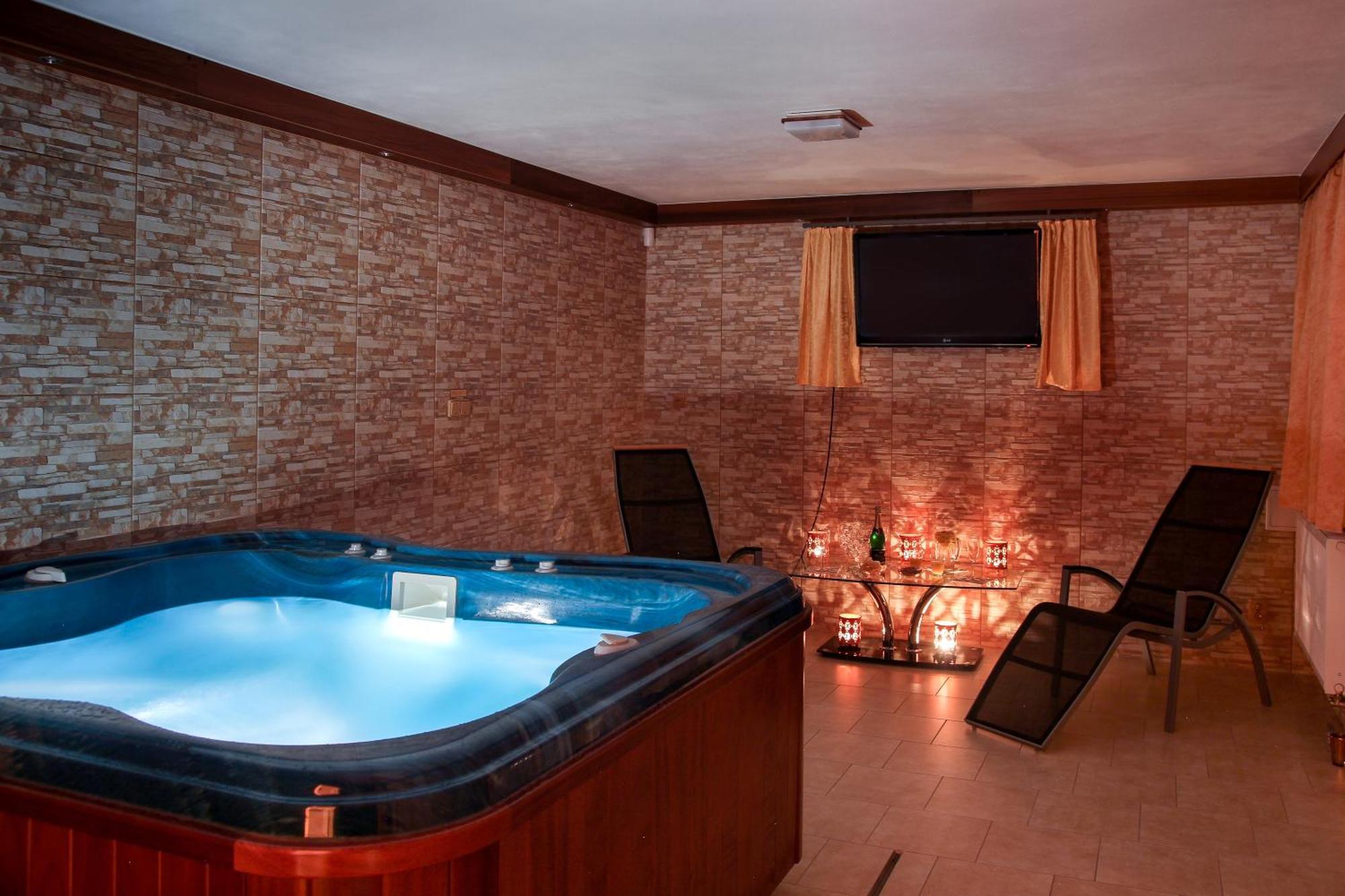 Wellness Penzion Palice جينديتشوف هراديك المظهر الخارجي الصورة