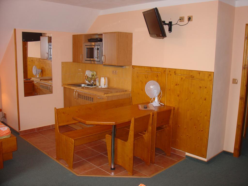 Wellness Penzion Palice جينديتشوف هراديك المظهر الخارجي الصورة